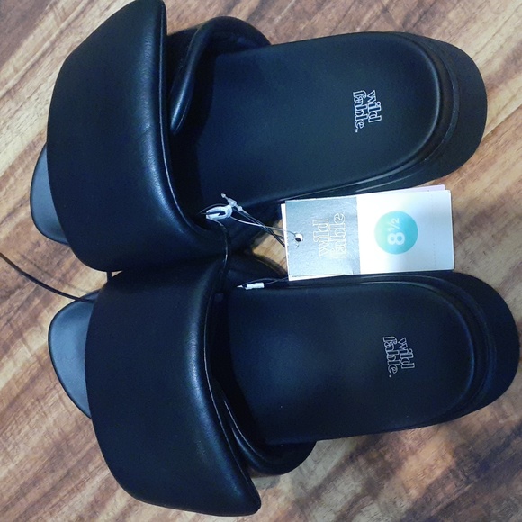 NWT Wild fable slippers size 8.5 - Picture 2 of 6